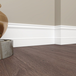 Плинтус напольный из массива дерева Ultrawood арт. Base 0002 W (2440 x 133 x 14 мм.)