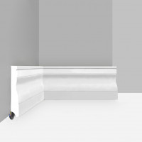 Плинтус окрашен DECOMASTER D153-115 ДМ(95*12*2000)