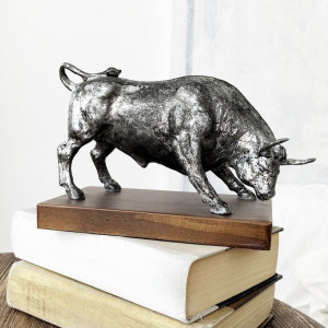 Статуэтка Bull
